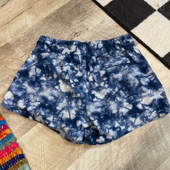 Athleta shorts - Picture 3 of 3